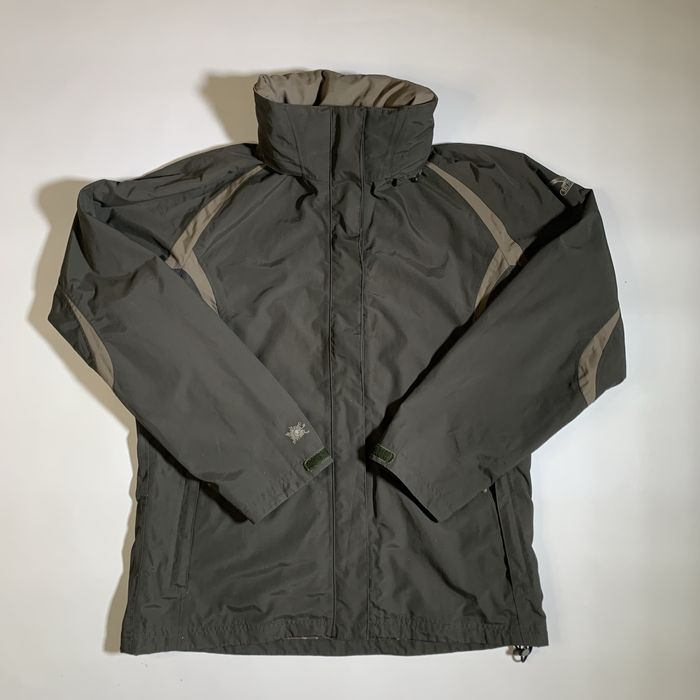 Жіноча куртка , вітровка Salewa , розмір L