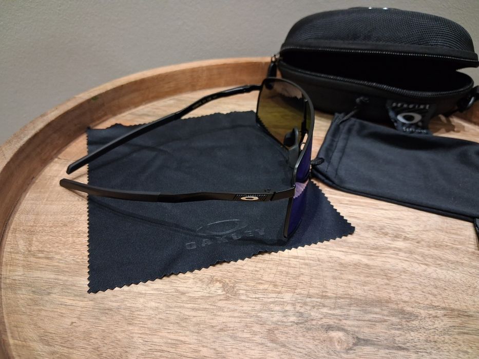 Okulary przeciwsłoneczne Oakley