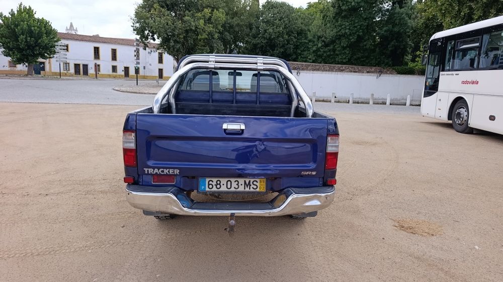 Toyota Hilux tracker 4x4 2.4cc 100cv ano 99