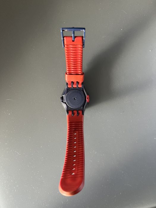 Relógio Swatch Vermelho