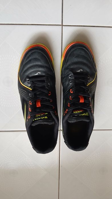 Sapatilhas futsal  42