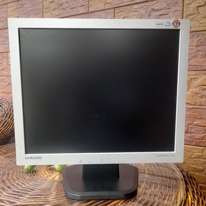 Monitor Samsung 710V A 17"-cali