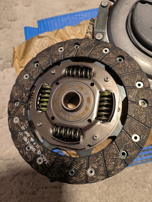 Sprzęgło do golfa 4 1.6 SACHS