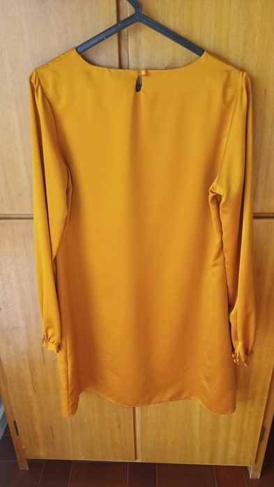 Vestido cor mostarda, tamanho M