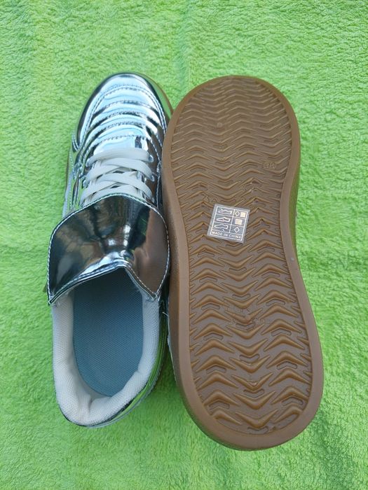 Sneakersy damskie z błyskiem