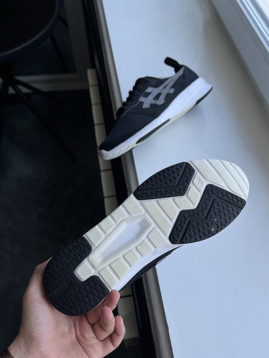 Оригінал!Кросівки ASICS Lyte-Jogger.  Розмір 40 (25,25 см)