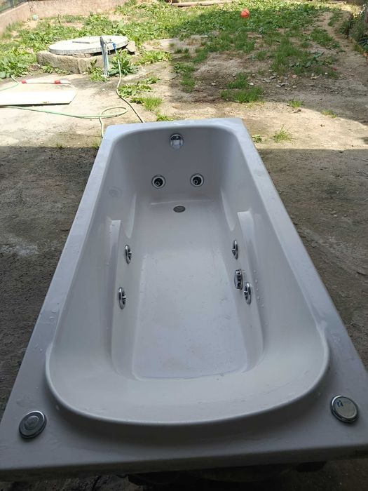 Banheira de ajatos de água
