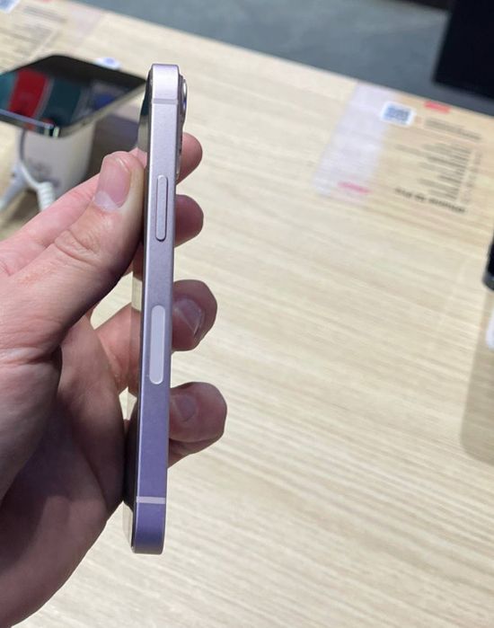 iPhone 13 mini 256 розовый в идеале + много подарков