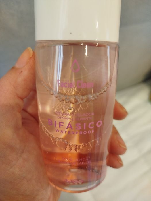 Desmaquilhante Bifásico