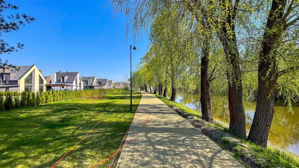 Продається котедж 84 м2 в КМ BELLAGGO, с.Осещина