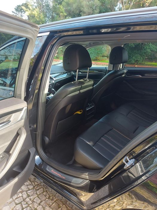 BMW 520 Luxury carrinha (93km - 2018) particular nacional