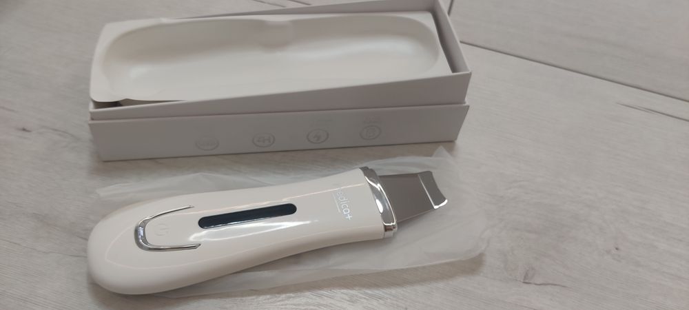 Ультразвуковий скрабер для обличчя Medica+