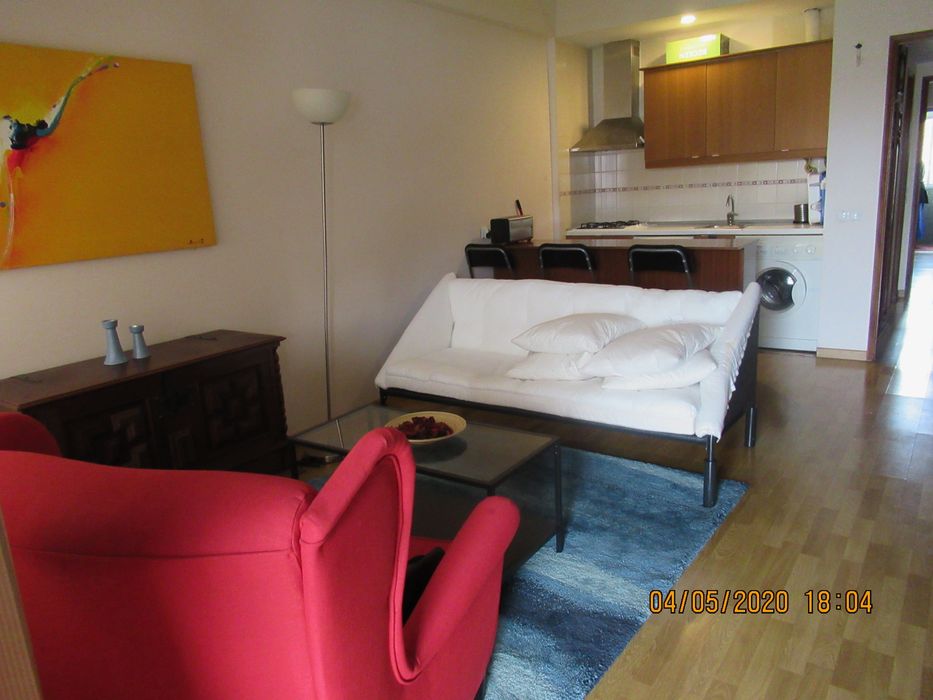 Apartamento T1 mobilado para arrendar nas Olaias perto Metro