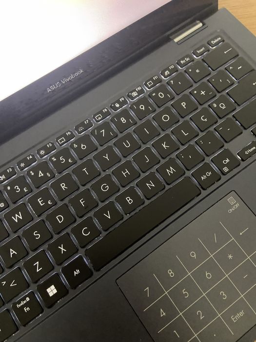 Computador touch asus