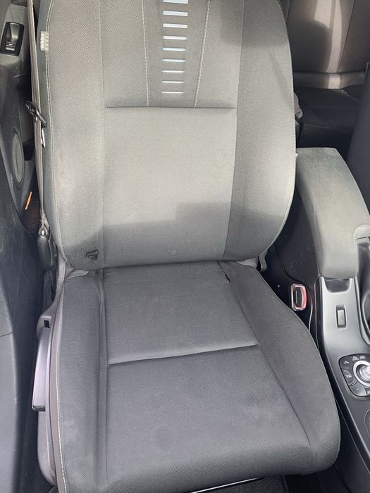 Продам сидіння Меган 3