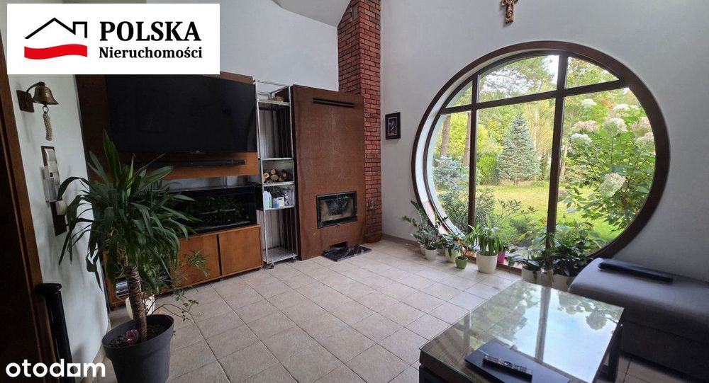 Nietuzinkowy dom w pięknej i cichej okolicy