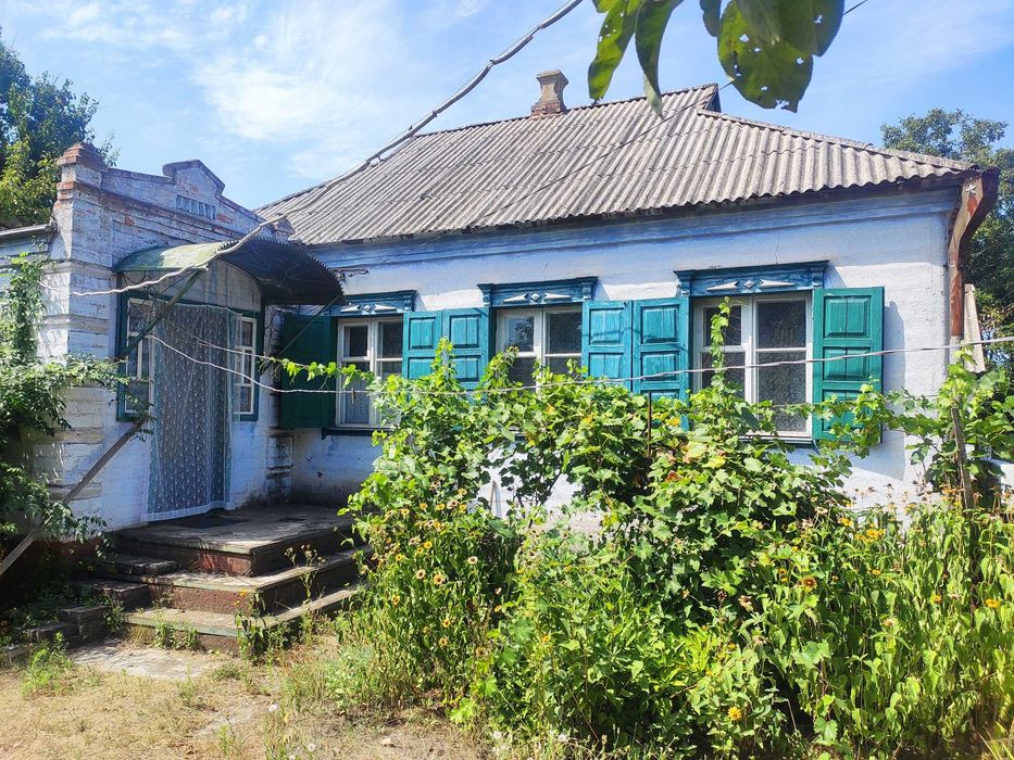 Продам будинок у смт. Обухівка, ділянка 33 сотки