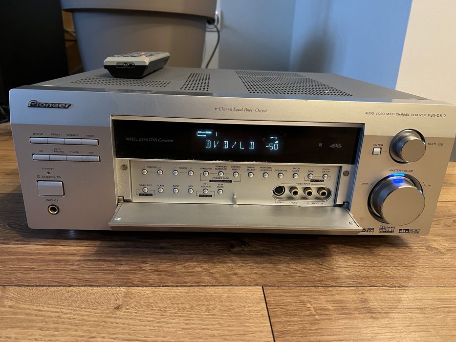 Аудио видео ресивер усилитель 6 каналов по 100 Вт A/V Pioneer VSX-D812