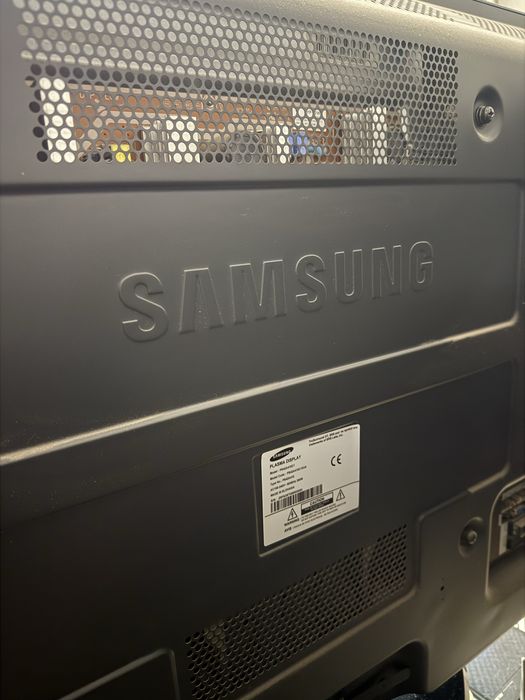 Телевизор Samsung 42 дюйма