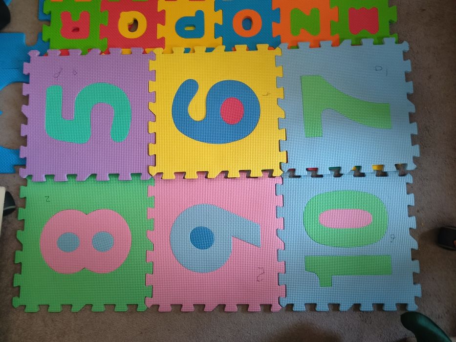 Puzzle z pianki różne