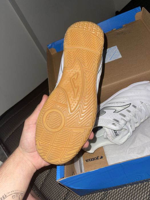 Sapatilhas futsal joma