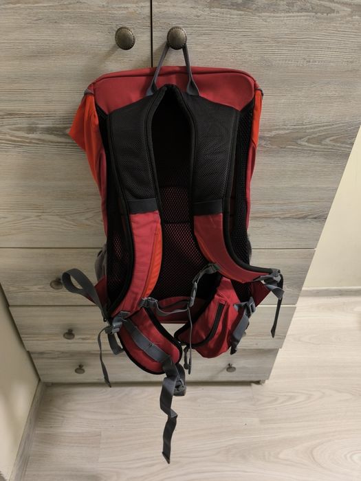 Рюкзак каркасна спинка Salewa active 22