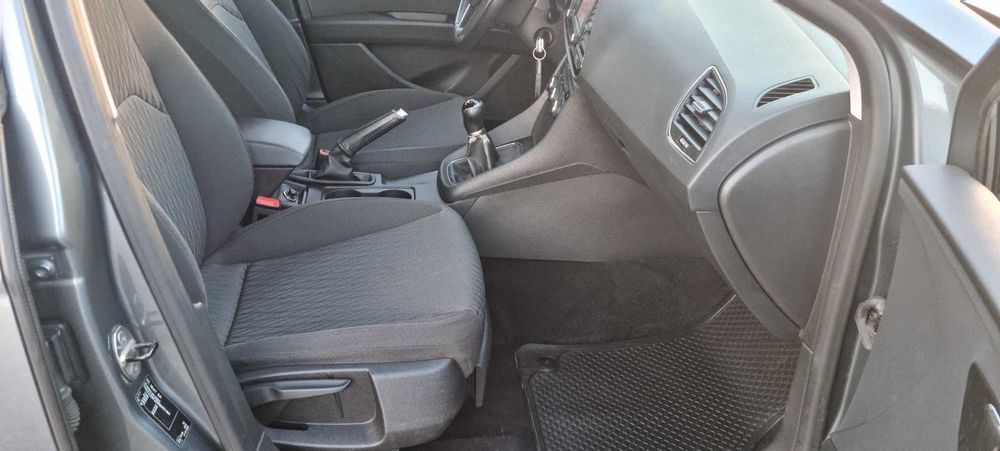 SEAT Leon 1.6 TDI 105cv Style 2013
