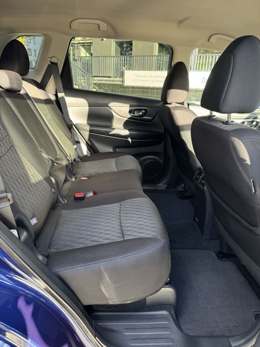 Nissan Rogue SV AWD