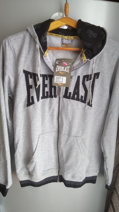 Костюм спортивный