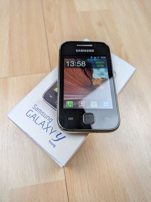 Smartfon Samsung Galaxy Y Young GT-S5360