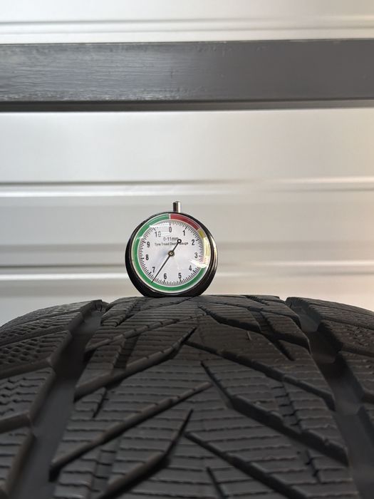 Зимові шини 235/40r19 (96Y) Vredestein Wintrac Xtreme S. Ціна 3000грн/шт.