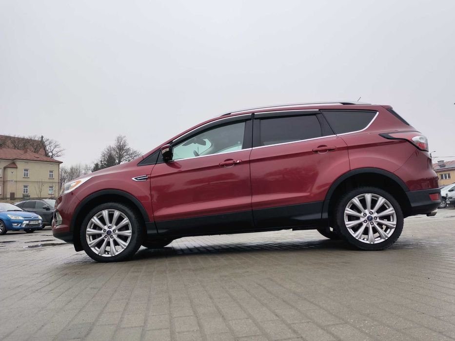 Ford Escape/Kuga 2.0 EcoBoost TITANIUM 4WD 242KM