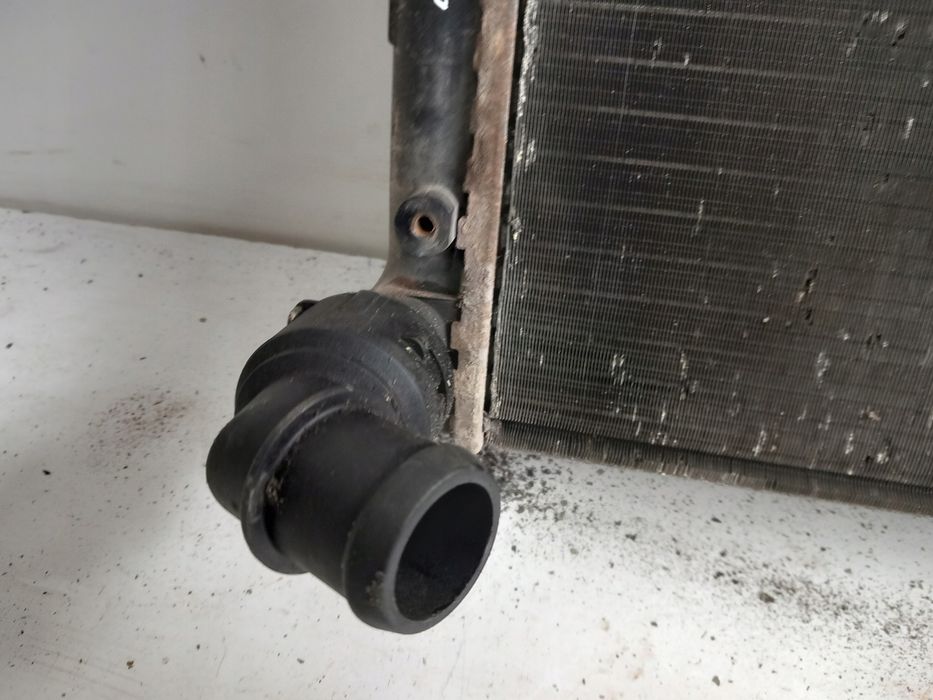 VW Sharan 1C0122291 chłodnica Wody 02 Lift króciec