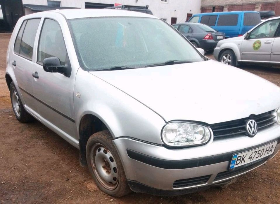 Volkswagen Golf 4 по запчастинах розбірка