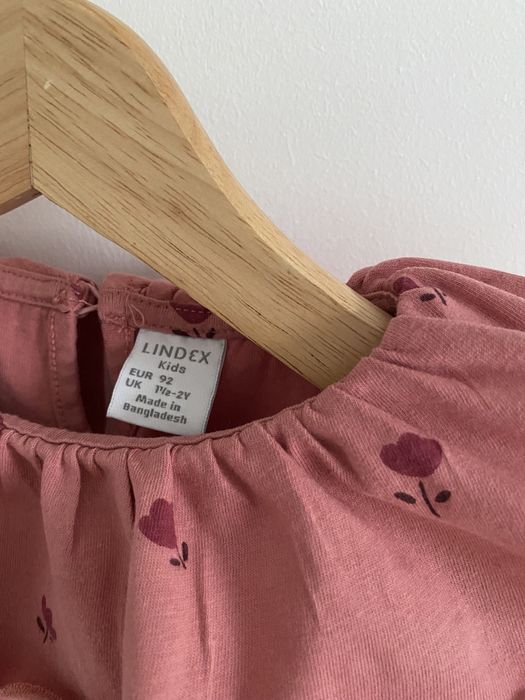 Bluzka lindex różowa 92 kwiatki kołnierzyk