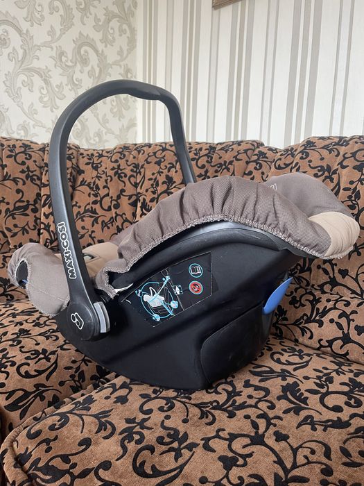 Люлька для автомобіля Maxi Cosi. Автокрісло автолюлька для немовлят