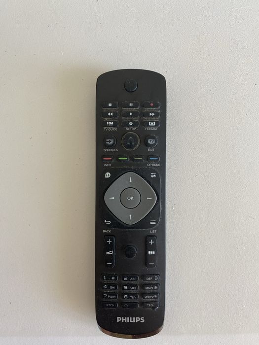 TV Philips 40” Full HD LED c/ Comando Original e Pés