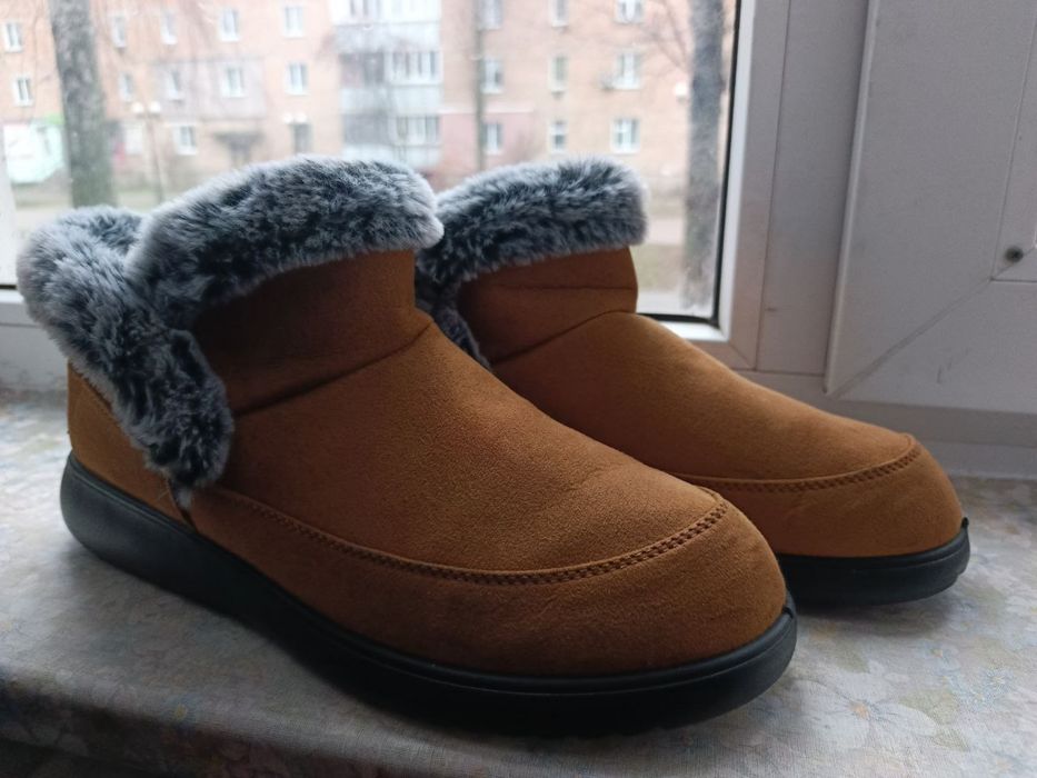 Жіночі теплі чобітки великого розміру