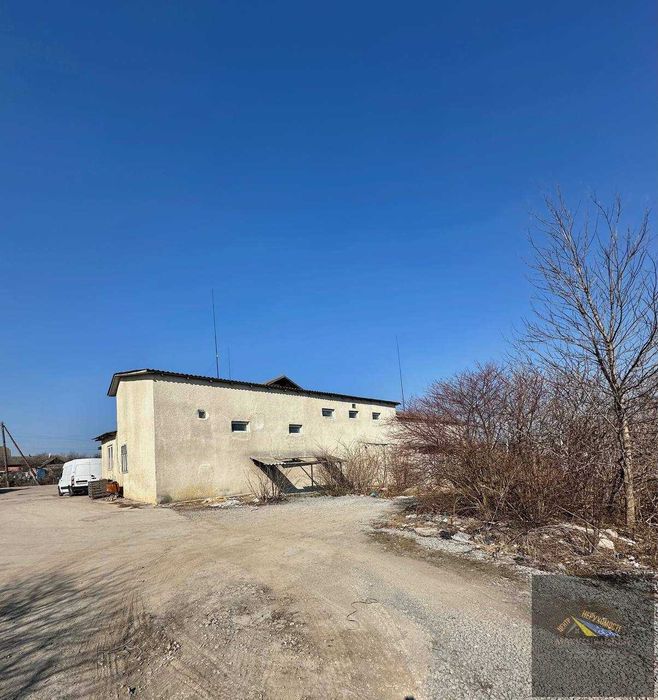 Комерційна будівля Кельмінці