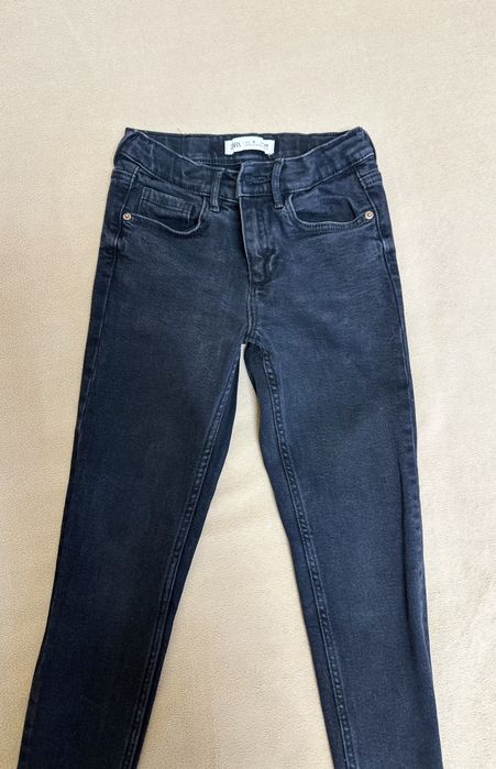 Джинси скіні