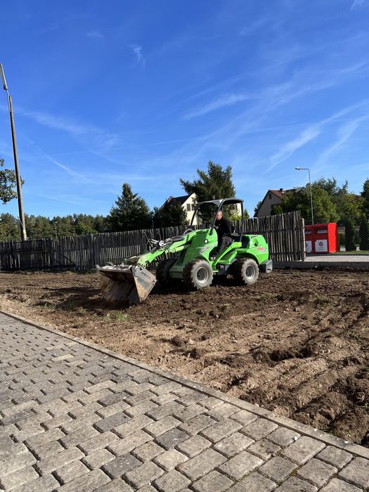 Glebogryzarka, niwelacja terenu , zakładanie trawników