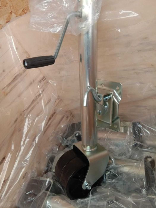 Acessorios reboques / atrelados para barco