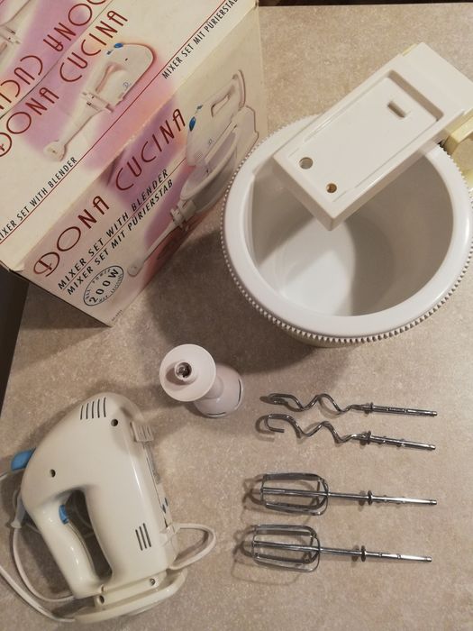 Sprzedam mikser z miską i akcesoriami