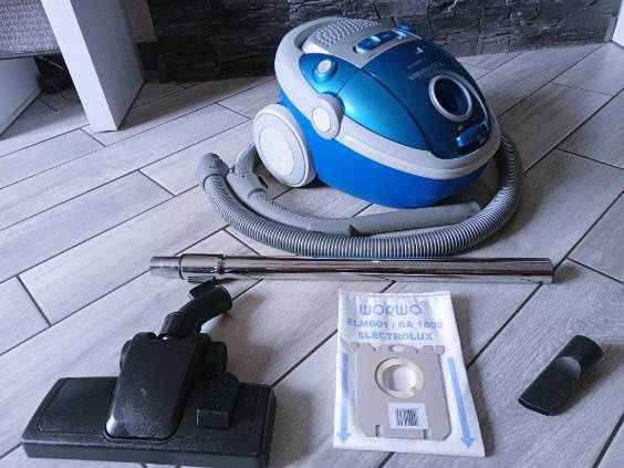 Odkurzacz Electrolux ultrasilence 2200W GWARANCJA !