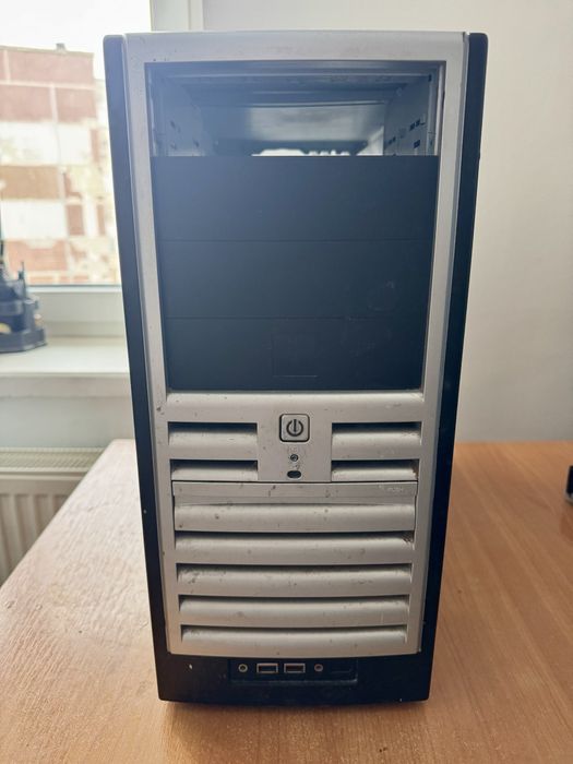 Корпус ATX з вентилятором без БЖ