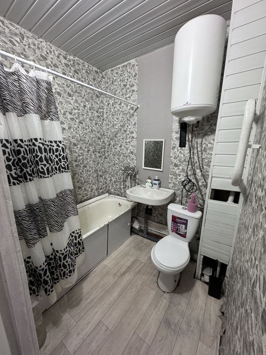 Сдам свою 1к. квартиру -Правый берег/посуточно