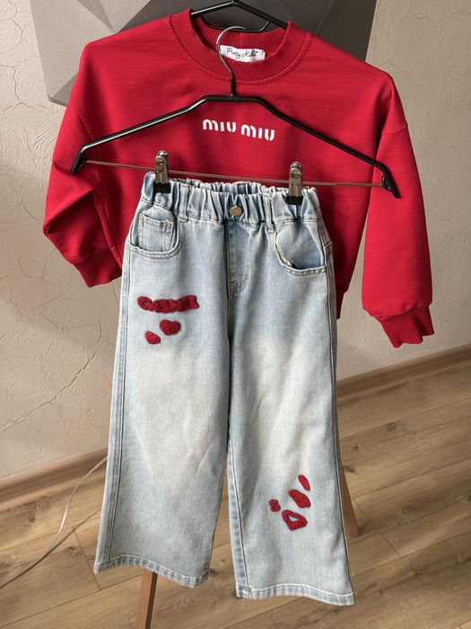 Комплект на дівчинку