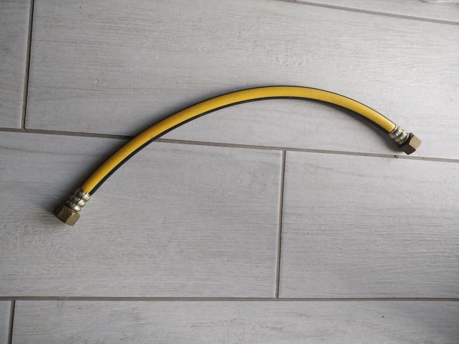 Шланг газовий новий. Длинна 50 см.