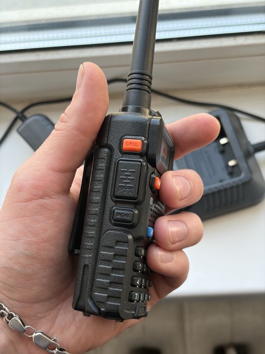 Baofeng uv-5r радіостанція