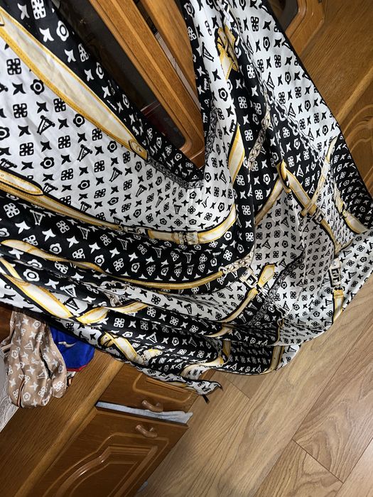 Chusta jedwabna ala Louis vuitton